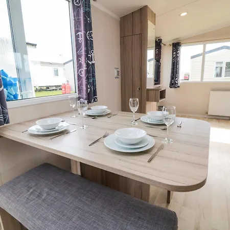 42 Oak Tatil Evi